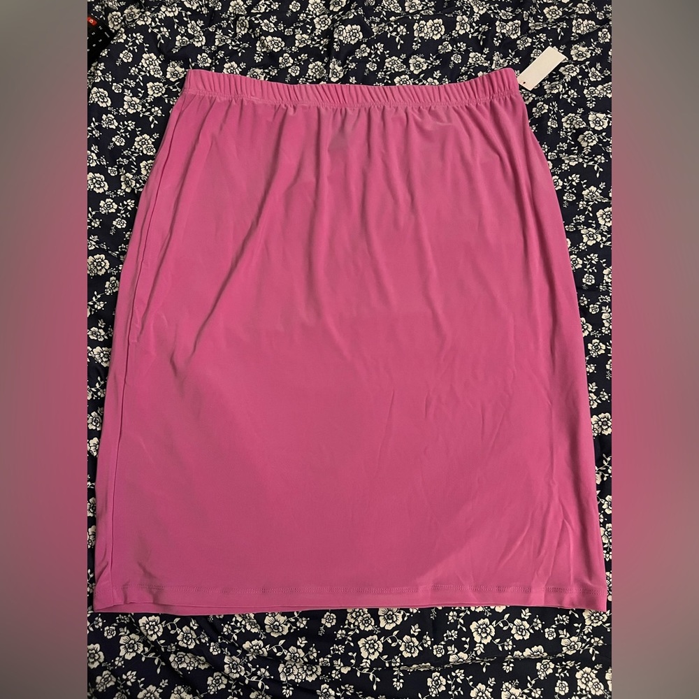 Pink plus skirt 2x 3x $10 or 2 for $15